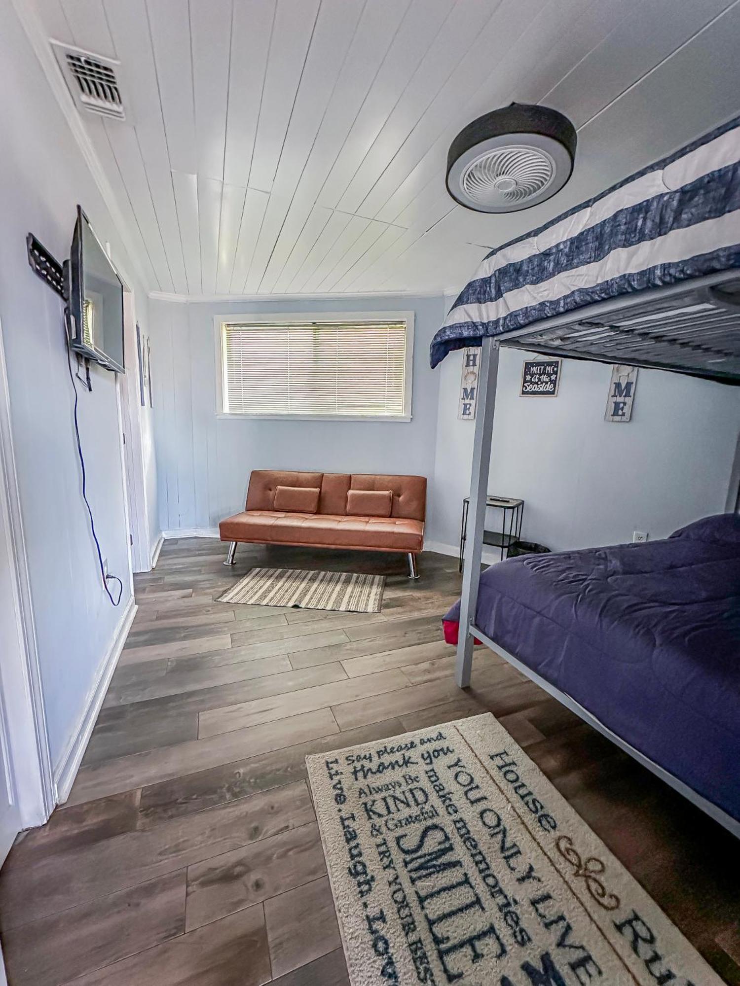 פנמה סיטי ביץ' Peaceful Lydia Hide-O-Way - Unwind Near Beach, Breakfast, Spa & Go-Karts! מראה חיצוני תמונה